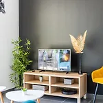 La Pepite - Appt En Hypercentre Au Calme, Terrasse Et Garage - Res Meyer Daire
