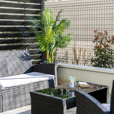 La Pepite - Appt En Hypercentre Au Calme, Terrasse Et Garage - Res Meyer Apartment Royan